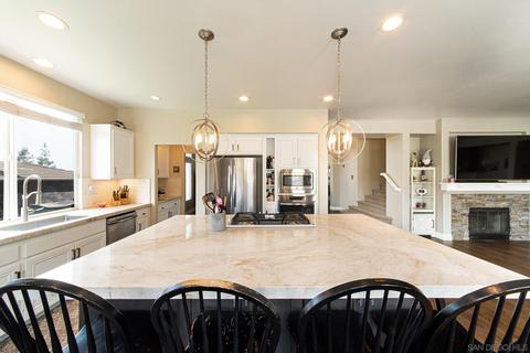 354 Hidden Trails Rd, Escondido, CA 92027 photo 3