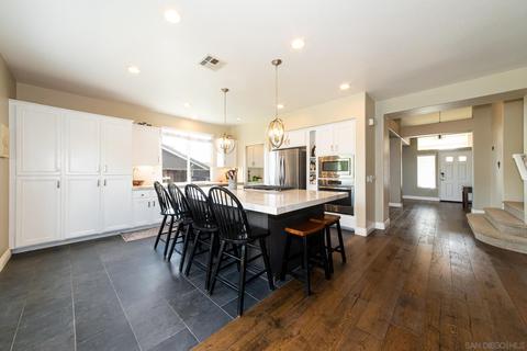354 Hidden Trails Rd, Escondido, CA 92027 photo 4