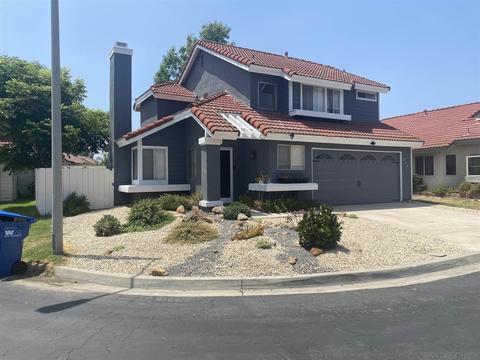 237 Cardinal, Oceanside, CA 92057 photo 2