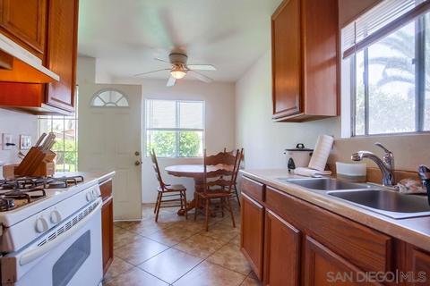 258 Fortunada St, Oceanside, CA 92057 photo 8