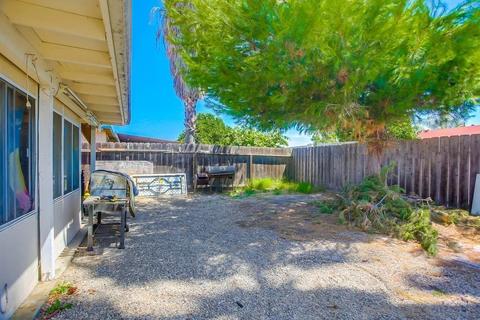 258 Fortunada St, Oceanside, CA 92057 photo 4