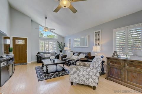 2303 Amber Ln, Escondido, CA 92026 photo 9