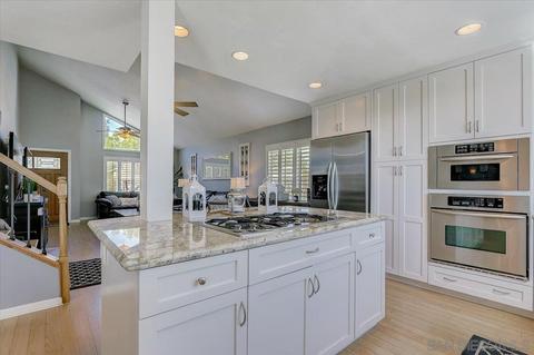 2303 Amber Ln, Escondido, CA 92026 photo 10