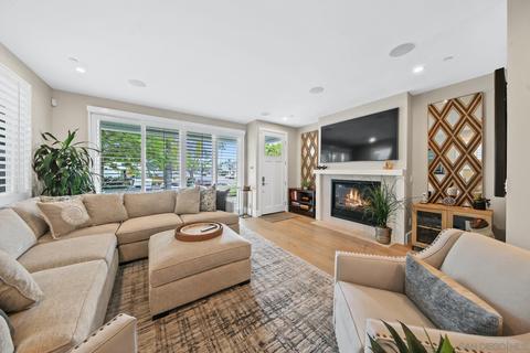 374 D Ave, Coronado, CA 92118 photo 4