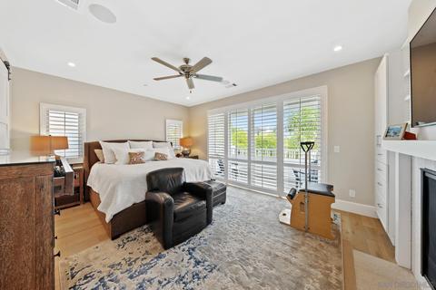 374 D Ave, Coronado, CA 92118 photo 19