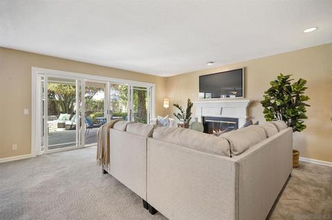 5211 Corte Pintura, Oceanside, CA 92057 photo 18