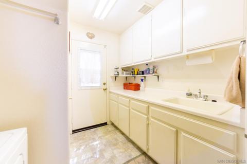 10026 Challenger Cir, Spring Valley, CA 91978 photo 21