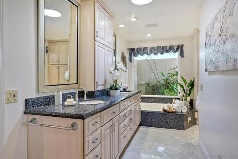 401 Avenida Adobe, Escondido, CA 92029 photo 25