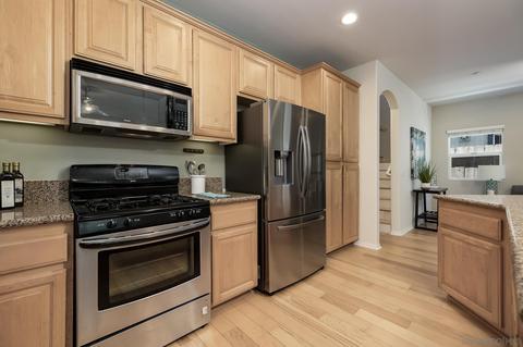 8762 Glen Vista Way, Santee, CA 92071 photo 7
