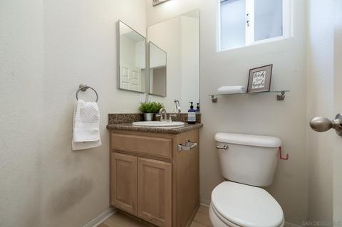 8762 Glen Vista Way, Santee, CA 92071 photo 12