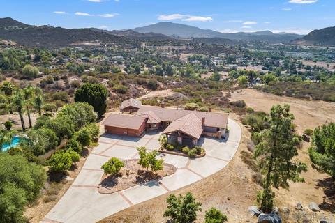 10099 El Capitan Real Rd, El Cajon, CA 92021 photo 1