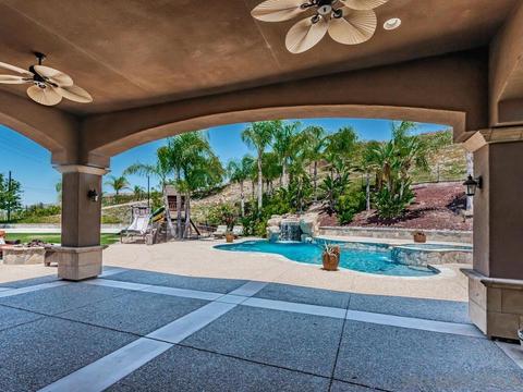 12801 Gate Dr, Poway, CA 92064 photo 9