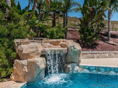 12801 Gate Dr, Poway, CA 92064 photo 5