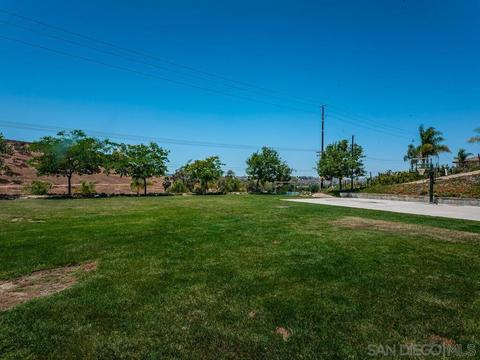 12801 Gate Dr, Poway, CA 92064 photo 16