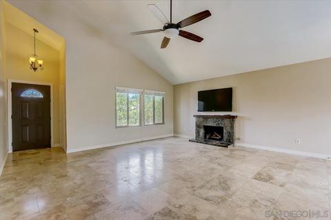 1610 Quiet Hills Dr, Oceanside, CA 92056 photo 4