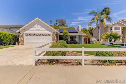 3688 Cameo Dr, Oceanside, CA 92056 photo 2