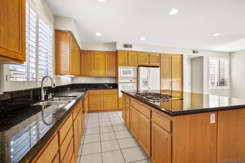 529 Echo Ln, San Marcos, CA 92078 photo 16