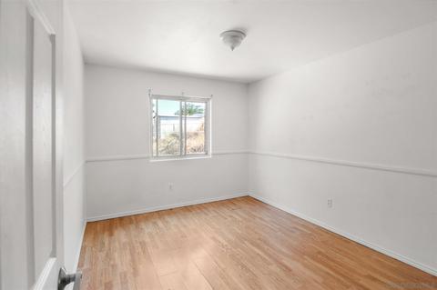8626 Rinda Ln, Spring Valley, CA 91977 photo 10