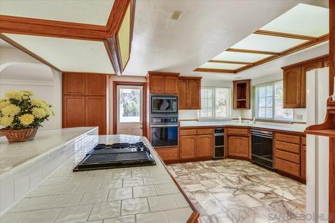 802 Norse Ln, Escondido, CA 92025 photo 30