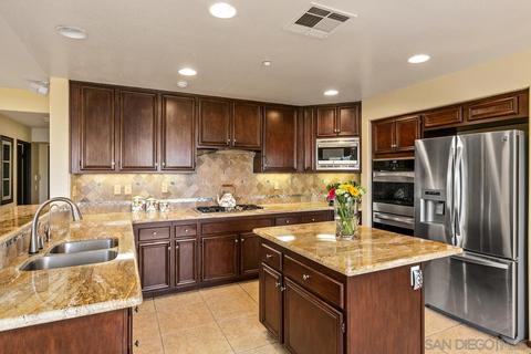 10170 Destiny Mountain Ct, Spring Valley, CA 91978 photo 16