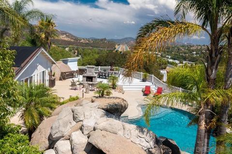 2221 Cosgrove Dr, Alpine, CA 91901 photo 9