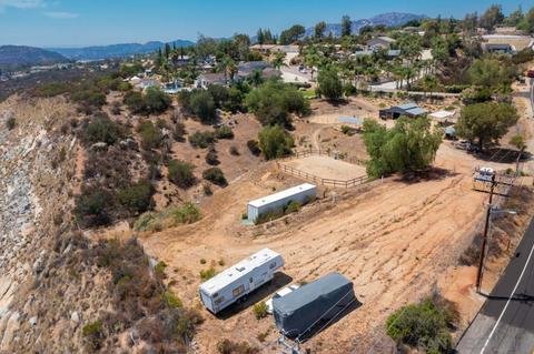 2221 Cosgrove Dr, Alpine, CA 91901 photo 12