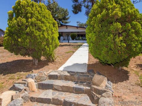 703 E 5th Ave, Escondido, CA 92025 photo 3