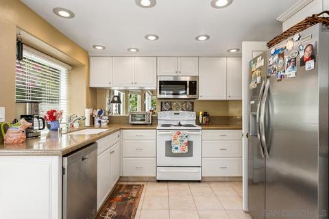 4707 Cordoba Way, Oceanside, CA 92056 photo 10