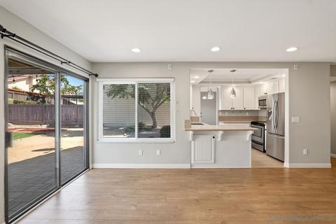 1098 Red Maple Dr, Chula Vista, CA 91910 photo 13