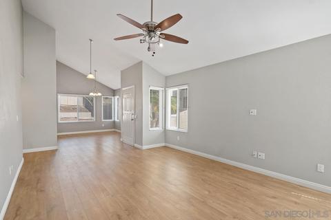 1098 Red Maple Dr, Chula Vista, CA 91910 photo 4