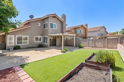 1098 Red Maple Dr, Chula Vista, CA 91910 photo 28