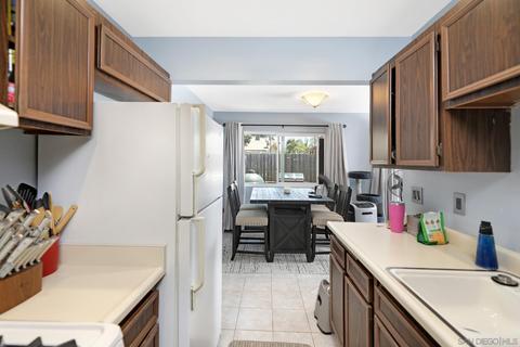 265 Holiday Way, Oceanside, CA 92057 photo 7