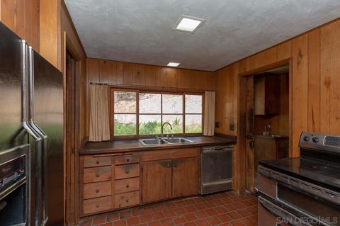 11855 Rocoso Rd, Lakeside, CA 92040 photo 3