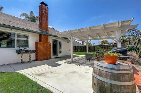 4228 Serena Ave, Oceanside, CA 92056 photo 2