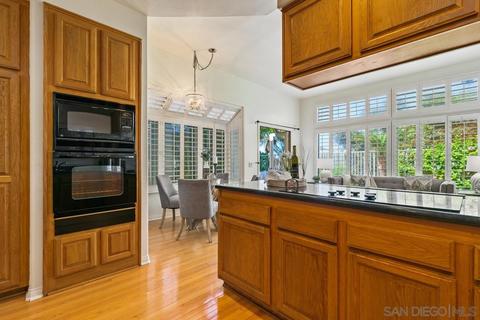 1508 Caminito Solidago, La Jolla, CA 92037 photo 6