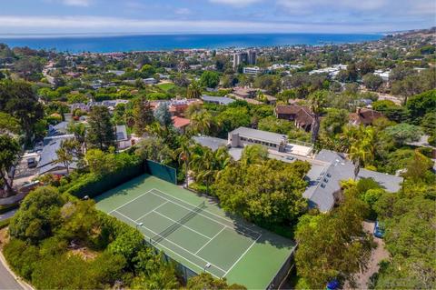2626 Hidden Valley Rd, La Jolla, CA 92037 photo 2