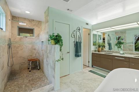 2626 Hidden Valley Rd, La Jolla, CA 92037 photo 24