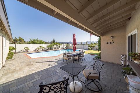 620 Overlook St, Escondido, CA 92027 photo 4