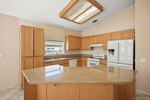 8742 Verna Dr, Escondido, CA 92026 photo 14