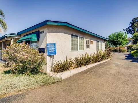 8264 University Ave, La Mesa, CA 91942 photo 4
