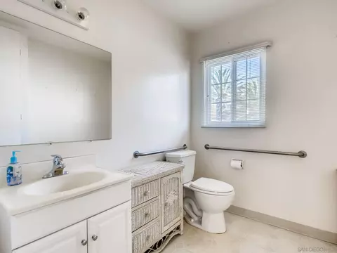 8264 University Ave, La Mesa, CA 91942 photo 20