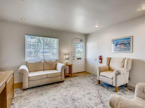 8264 University Ave, La Mesa, CA 91942 photo 9