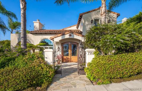 7769 Prospect Pl, La Jolla, CA 92037 photo 8