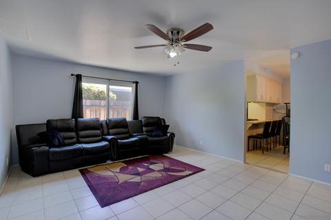 130 Riviera Dr, Oceanside, CA 92054 photo 3