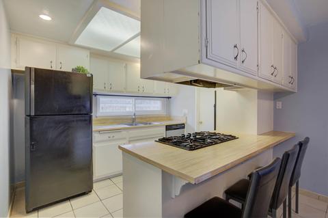 130 Riviera Dr, Oceanside, CA 92054 photo 5