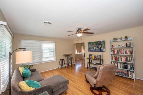 7262 Cornell Ave, La Mesa, CA 91942 photo 3