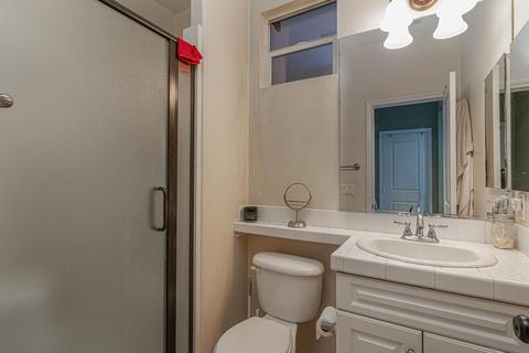 4676 Meadow Dr, Carlsbad, CA 92010 photo 17