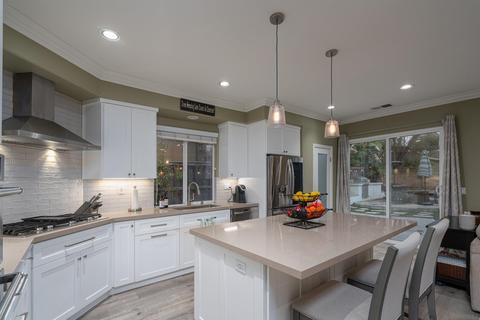 4676 Meadow Dr, Carlsbad, CA 92010 photo 3