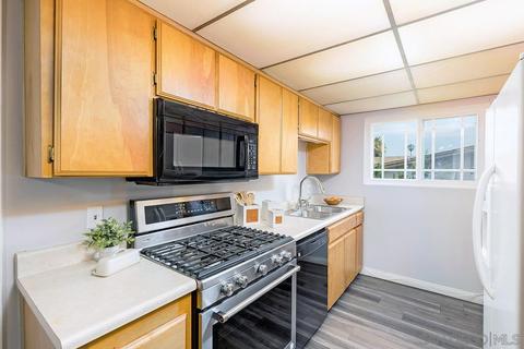 5077 Gold Dr, Oceanside, CA 92057 photo 8