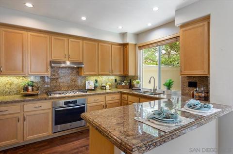 2853 Jacklin Pl, Tustin, CA 92782 photo 2